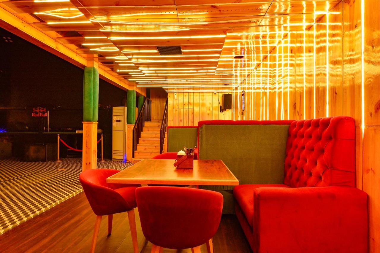 Fabhotel Queens Hub ชัยปุระ ภายนอก รูปภาพ